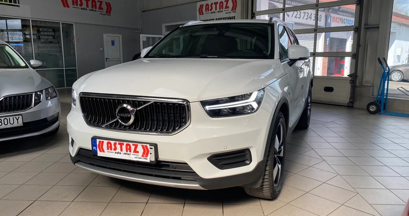 Volvo XC 40 cena 114900 przebieg: 67000, rok produkcji 2018 z Mikstat małe 301